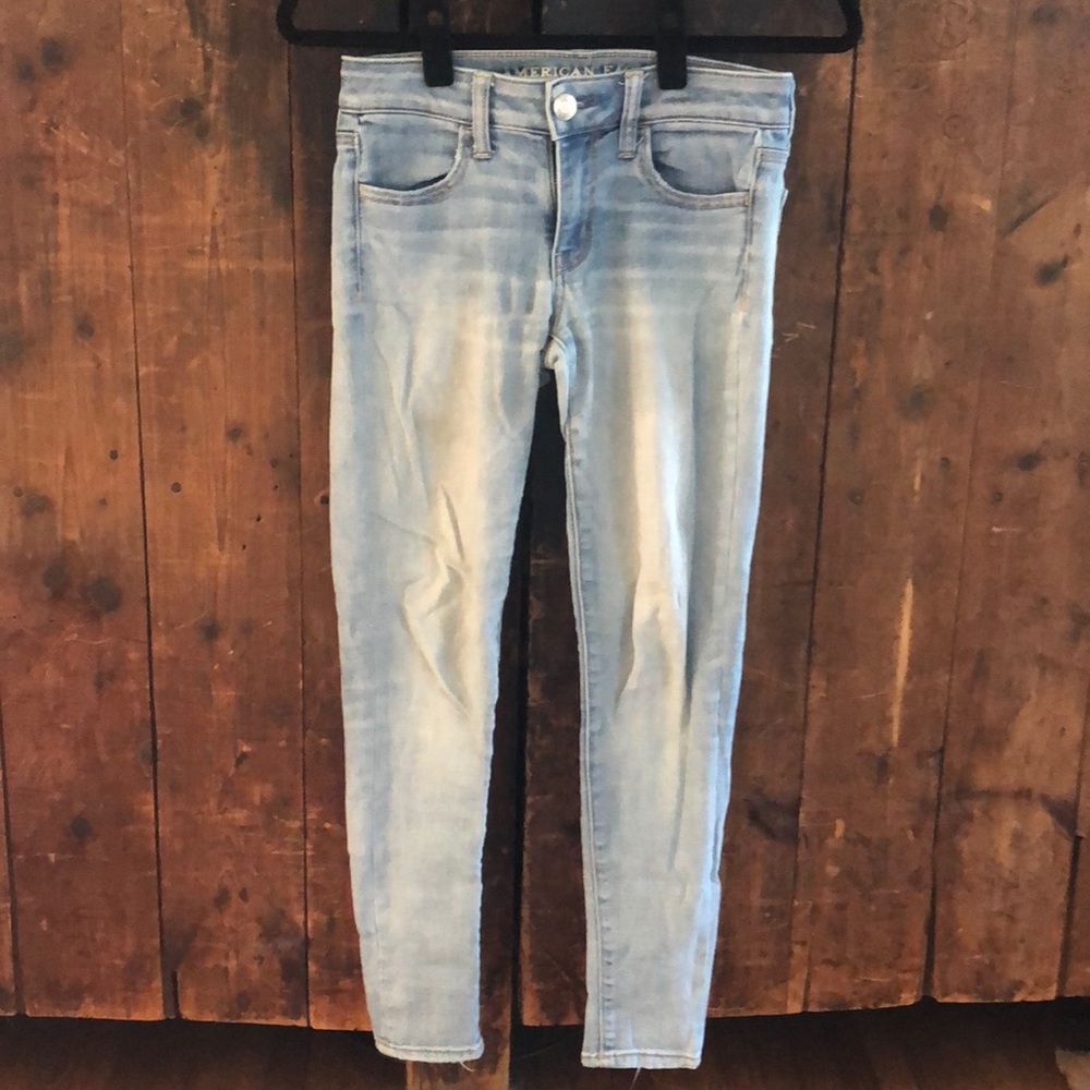 American Eagle Light Blue Jeans